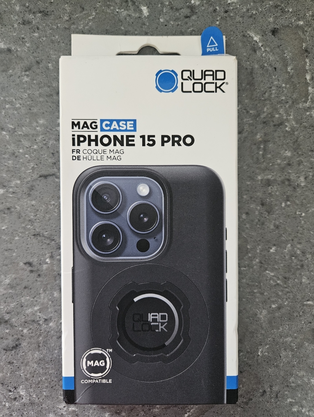 Quad Lock MAG Case designed for the iPhone 15 Pro – Black